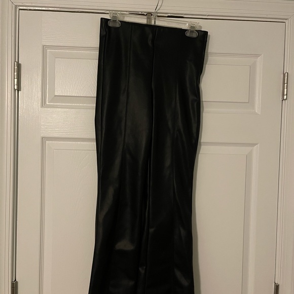 Zara faux leather flared pants - Picture 2 of 3